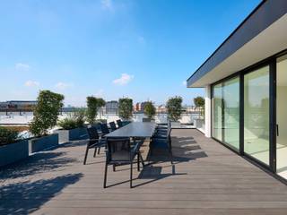 Ideaal gelegen tussen het Jubelpark en Montgomery, in een gebouw in Beaux-Arts-stijl uit 1910, biedt dit eigentijdse penthouse een...