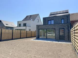 House for sale in Malle