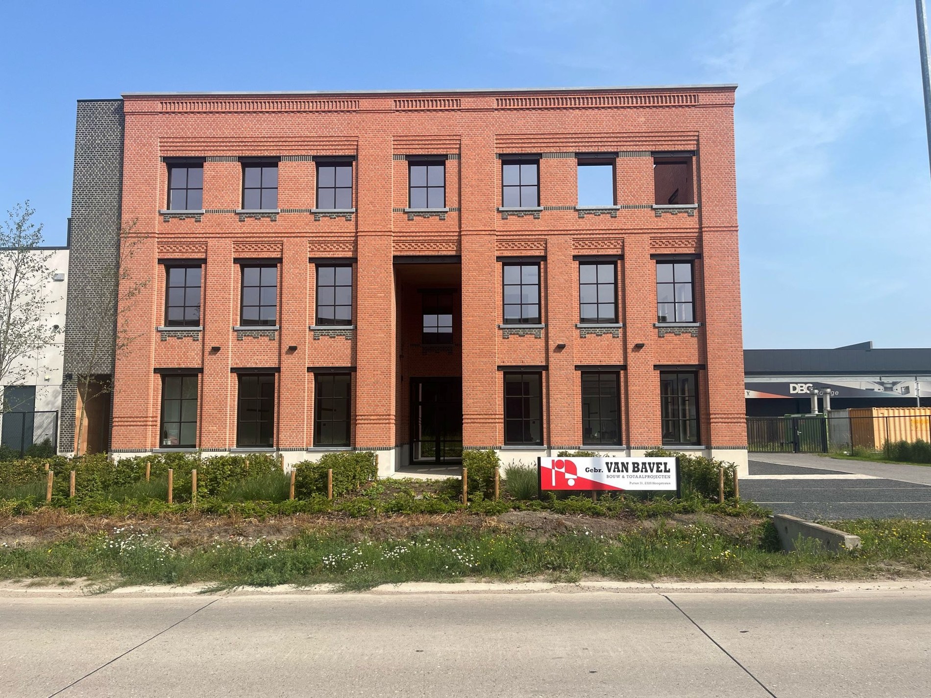 Centraal gelegen nieuwbouw kantoor met uitbreidingsmogelijkheden! - foto 1