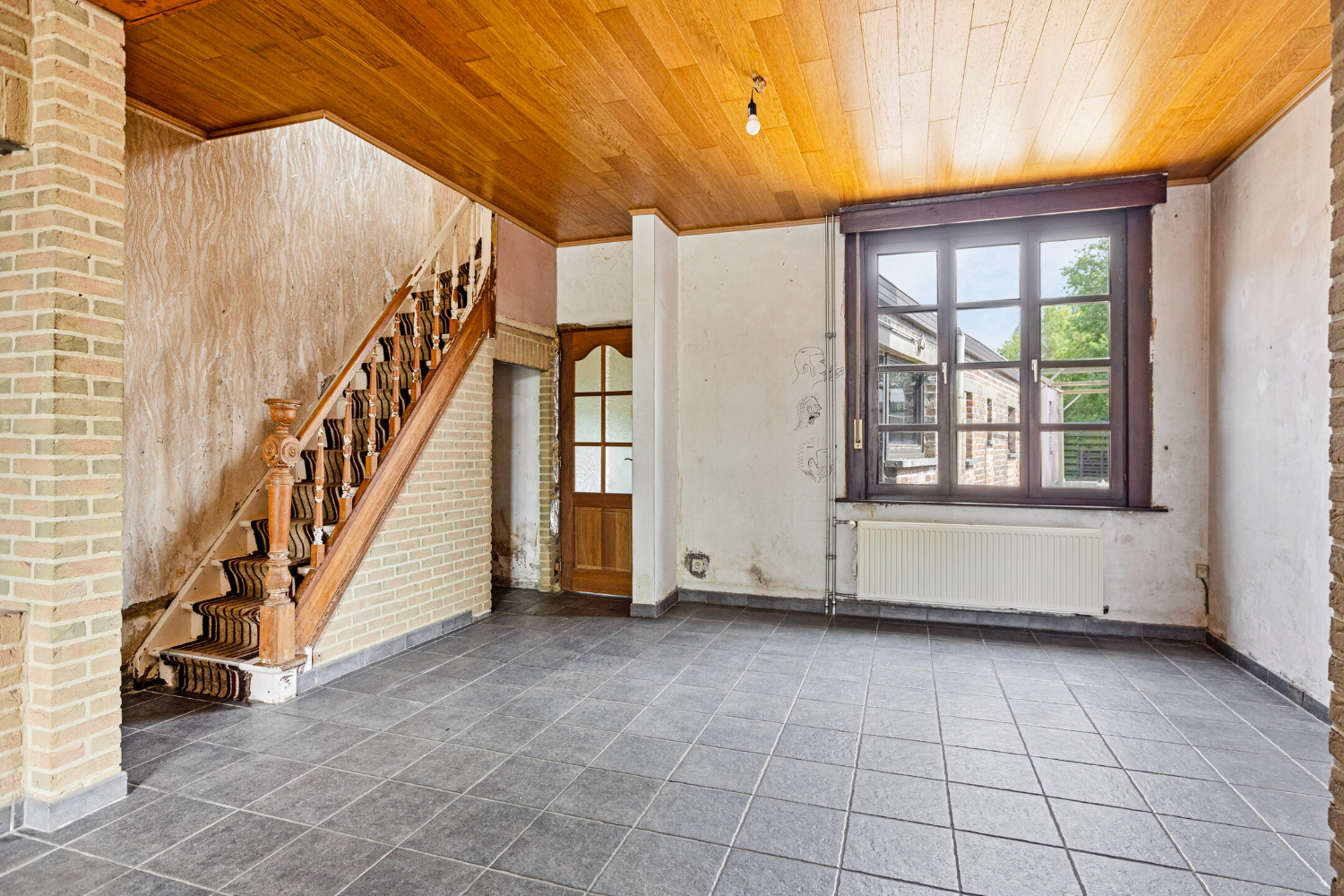 CHARMEVOLLE TE RENOVEREN VRIJSTAANDE WONING met VEEL MOGELIJKHEDEN op perceel van 835 m² - photo 3