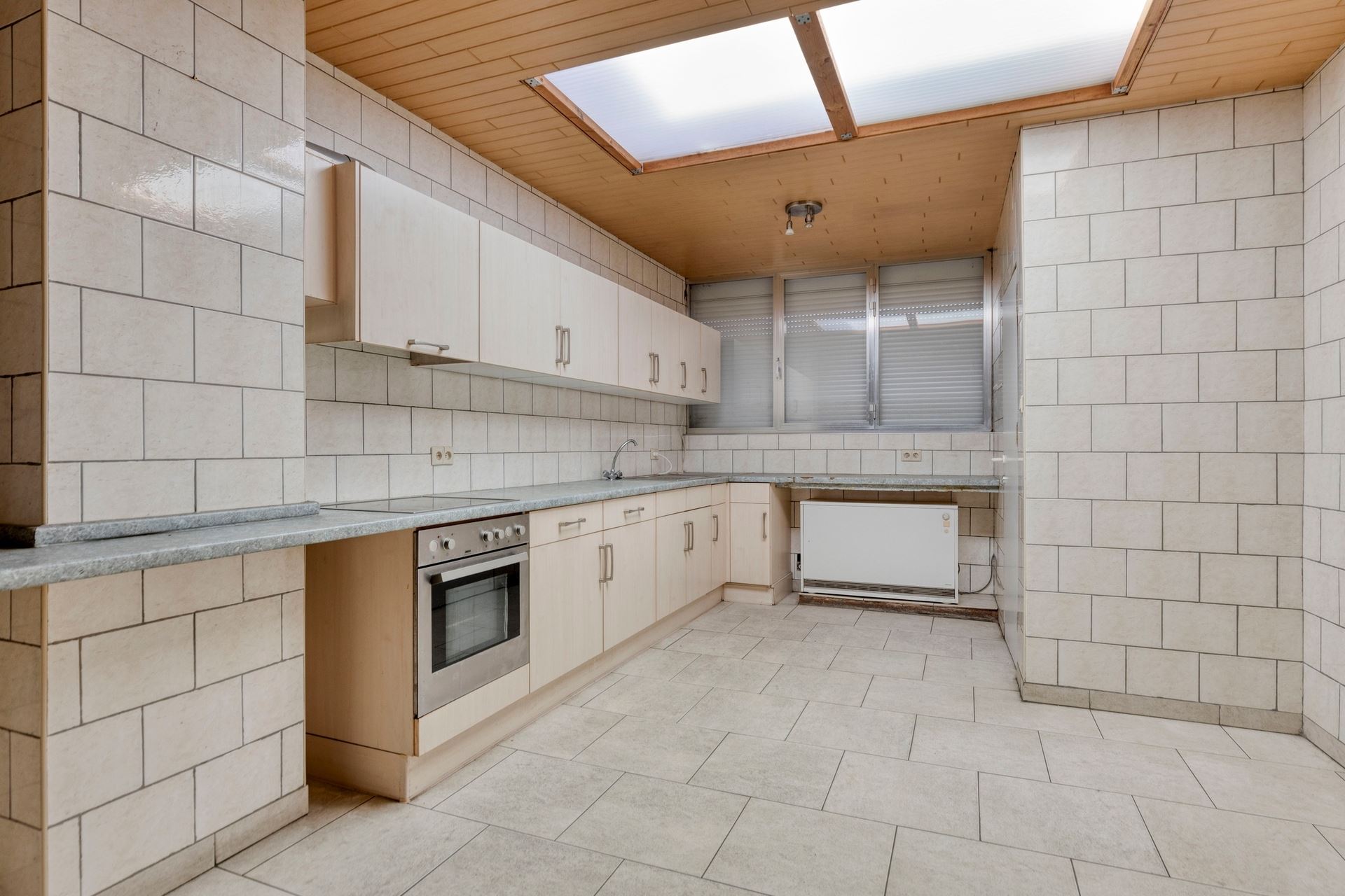 Te renoveren woning 3 slpks, tuin en garage - foto 4