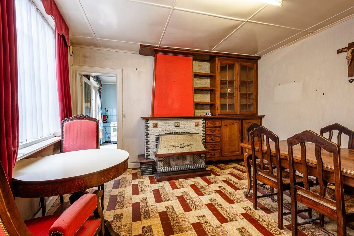 Ruime, te renoveren woning in het centrum van Eeklo - foto 5