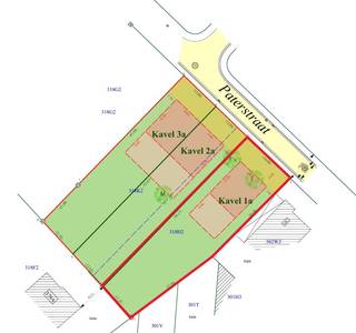 <h2>3 bouwgronden te koop in Deerlijk</h2>
<p>Op zoek naar de ideale bouwgrond voor jouw toekomstige woning? In Deerlijk bieden wij drie mooi gelegen, reeds verkavelde bouwgronden aan voor zowel halfopen als open bebouwing.</p>
<h3> </h3>
<h3><u>Beschikbaar</u></h3>
<h3>Open bebouwing</h3>
<ul><li>Bouwgrond 1 (kavel 1a): 828 m² – €199.000</li></ul>
<p>Halfopen bebouwing</p>
<ul><li>Bouwgrond 2 (kavel 2a): 670 m² – €175.000</li><li>Bouwgrond 3 (kavel 3a): 661 m² – €172.500</li></ul>
<p>Bouwvoorschriften : 20 meter diep voor het gelijkvloers, 12m diep voor de verdieping, , zijkavelgrens 3 m , afstand tot de rooilijn 6m, bijgebouw van 40m2 mogelijk</p>
<h3> </h3>
<h3>Troeven</h3>
<p>-Reeds verkaveld en bouwklaar</p>
<p>-Centrale ligging nabij winkels, scholen en de E17</p>
<p>-Ruime bouwmogelijkheden</p>
<p>-Ideale combinatie van bereikbaarheid en rustig wonen</p>
<p> </p>
<p>De bouwvoorschriften zijn verkrijgbaar op ons kantoor.</p>
<p>Interesse of wens je meer informatie? Neem gerust contact op met Sofie Bossuyt via 0474 222 182.</p>
