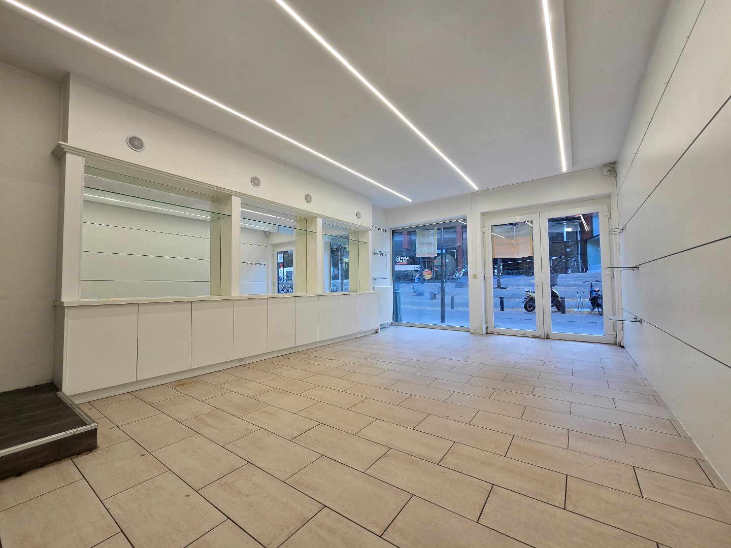 Commercial for rent in Hasselt - photo 4