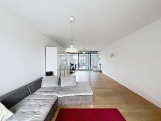 <h2>FOR SALE – SCHAERBEEK (HELMET DISTRICT) – 3-Bedroom Apartment with Terrace and Balcony</h2>
<h3>SCHAERBEEK – Helmet District – Modern 3-Bedroom Apartment with Terrace and Balcony</h3>
<p>Located at <strong>Rue Jan Blockx 40 in Schaerbeek</strong>, in the heart of the <strong>Helmet district</strong>, a vibrant and sought-after neighbourhood appreciated for its friendly atmosphere, local shops, schools, green spaces, and excellent connections to Brussels city centre, this beautiful modern <strong>3-bedroom apartment</strong> is sure to impress.</p>
<p>Situated within a <strong>recent and well-maintained condominium</strong>, the property offers a comfortable and functional living environment, perfectly suited for a family seeking space and quality of life.</p>
<p>The apartment features a spacious and bright living area, a <strong>fully equipped kitchen</strong>, three bedrooms, one bathroom, one shower room, as well as a pleasant <strong>terrace</strong> and a <strong>balcony</strong>, allowing you to fully enjoy the outdoor spaces.</p>
<p>Thanks to its excellent energy performance, modern amenities and highly desirable location, this property represents a rare opportunity in the Helmet district.</p>
<h3>Key Features</h3>
<p>✔ 3 bedrooms<br />✔ 1 bathroom and 1 shower room<br />✔ Terrace and balcony<br />✔ Fully equipped kitchen<br />✔ Modern and bright apartment<br />✔ Individual gas heating<br />✔ EPC rating: B-<br />✔ Compliant electrical installation<br />✔ Recent and well-maintained condominium<br />✔ Helmet district, close to shops, schools and public transport</p>
<p><strong>For Sale – An ideal opportunity for families looking to settle in one of Schaerbeek's most dynamic neighbourhoods.</strong></p>
<h3>Information & Viewings</h3>
<p><strong>Frédéric Top – Real Estate Agent</strong><br />📞 +32 472 34 44 08<br />✉️ frederic.top@weinvest.be</p>
<p><strong>We Invest Brussels-Europe</strong></p>
<p>👉 Discover our other properties for sale in Brussels on <strong>weinvest.be</strong></p>