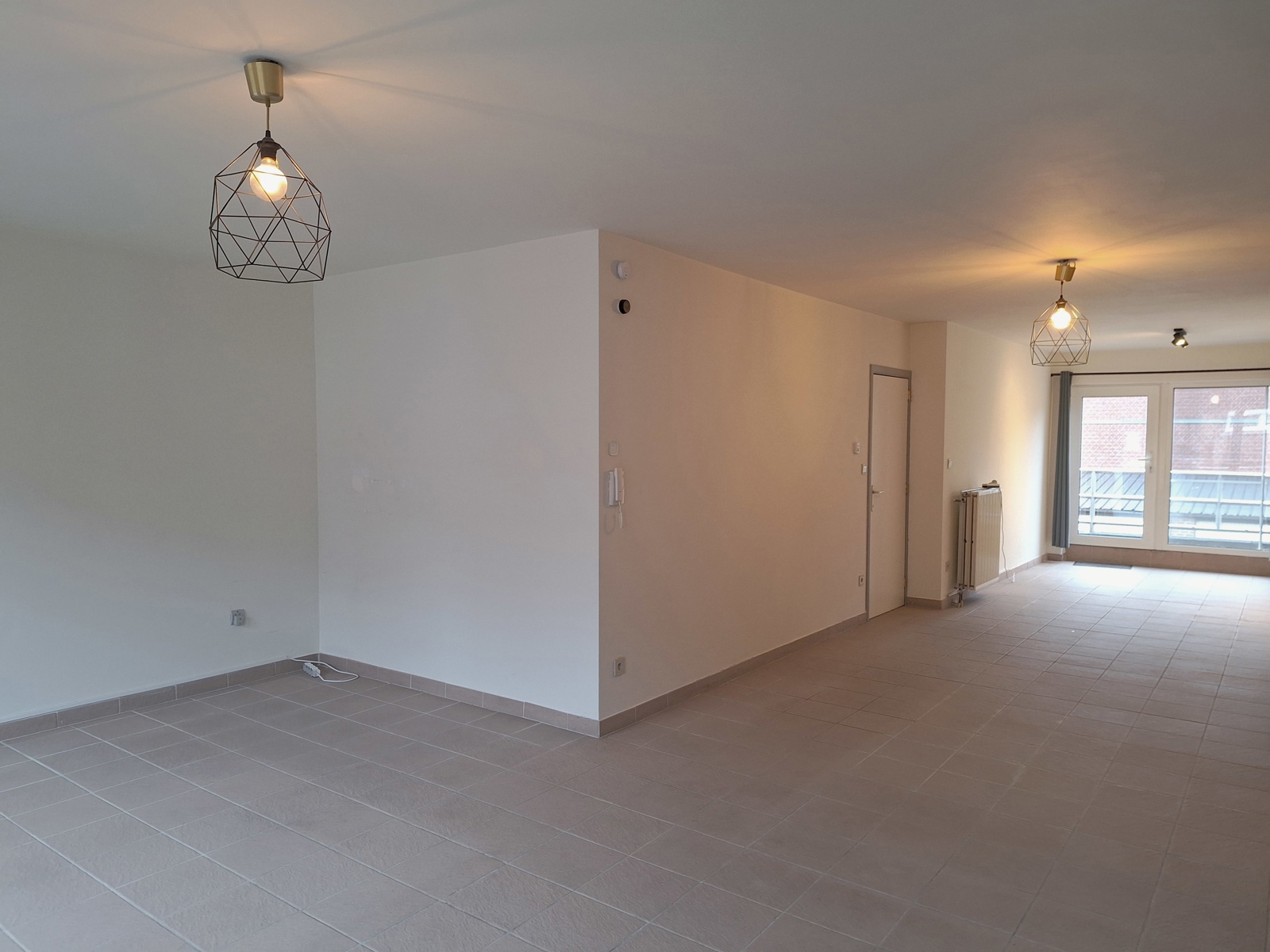 3-slaapkamerappartement met terras en garage op de 1ste verdieping. - foto 3