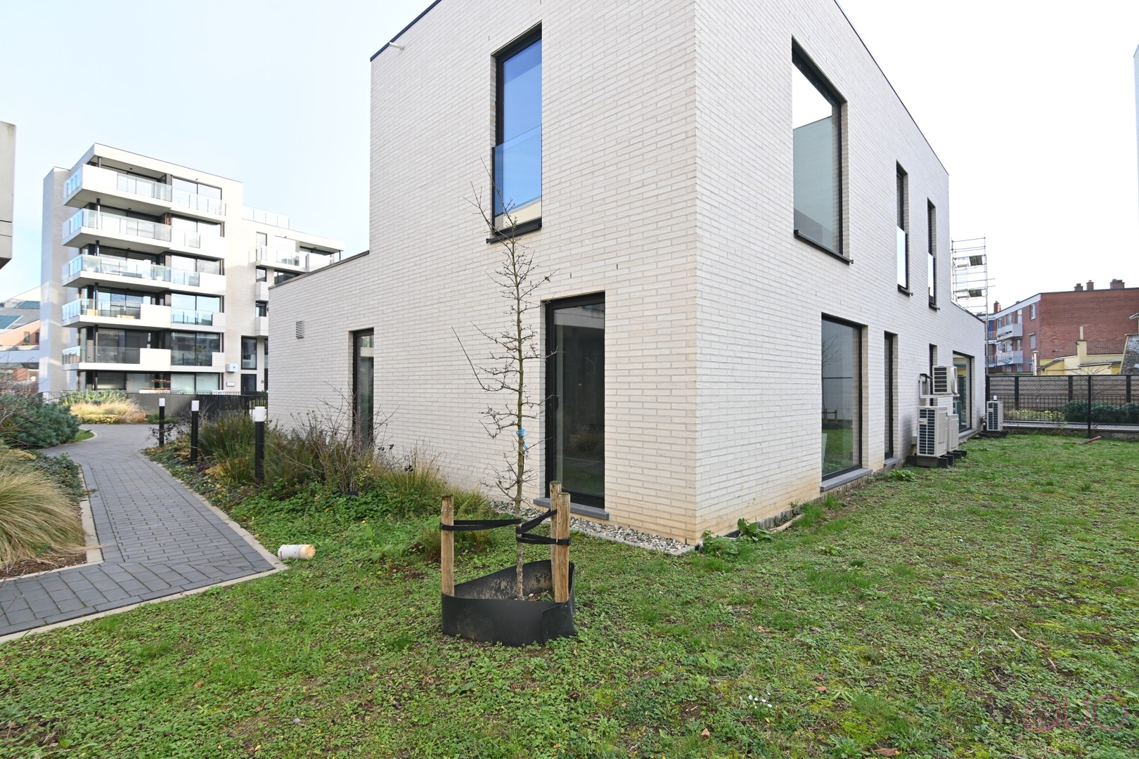 Modern kantoorruimte te huur: Energiezuinige nieuwbouw kantoorruimte in De Stadspoort – Sint-Truiden. - foto 4