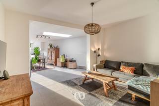 Ben jij op zoek naar een kwalitatief gerenoveerde woning met een onderhoudsvriendelijke zuid-west gerichte tuin én drie volwaardige slaapkamers...