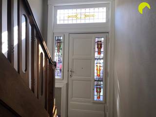 Gezellig appartement met 1 slaapkamer (70m²) gelegen in een residentiële woonwijk te Berchem. Indeling:Via de trap bereiken we het appartement op de...