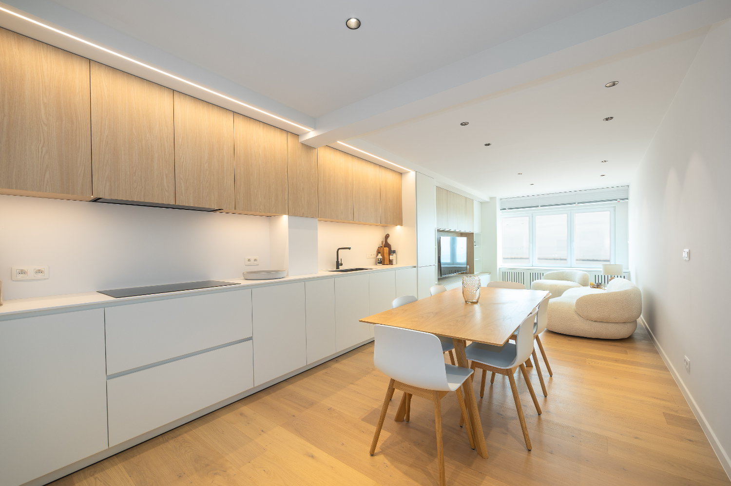 Gerenoveerd appartement met frontaal zeezicht - foto 4