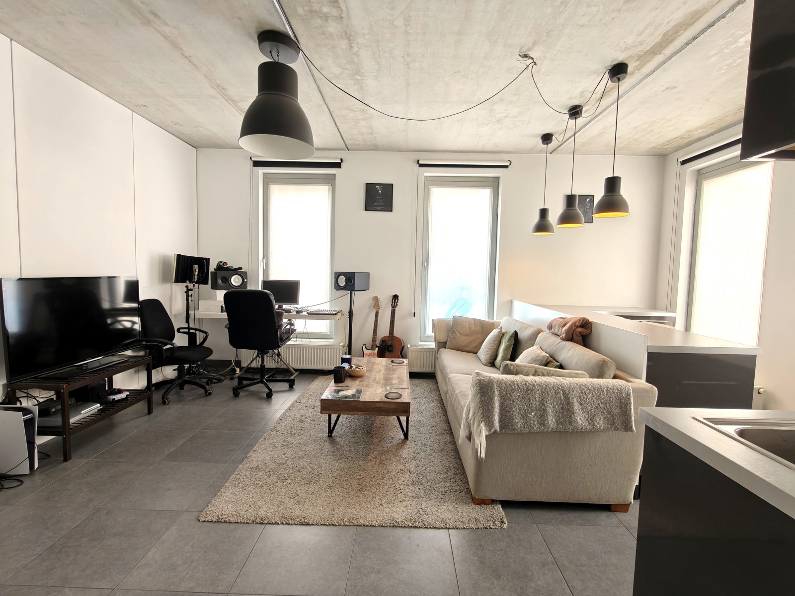 Berchem | Modern en lichtrijk 1 slpk app. + P - foto 2