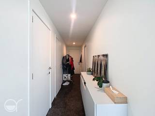 OPGELET: om dit pand te huren of bezichtigen vragen wij steeds eerst een virtueel bezoek te brengen aan het pand. Ga hiervoor naar www.rosseel.be en vul de referentie M155 in in het veld ‘zoek’ bovenaan rechts. Kies dan ‘360°’. De website helpt je nu verder voor de volgende stappen.<br /><br />Dit prachtig gelegen appartement op het gelijkvloers is uitgerust met een inkomhal, aparte slaapkamer, berging, apart toilet, badkamer met dubbele lavabo en inloopdouche. De materialen zijn van hoogwaardige kwaliteit. De open keuken is uitgerust met ingebouwde toestellen. Het terras heeft een prachtig uitzicht op de private tuin en de gemeenschappelijke tuin. Gem. kosten: 90 EUR/maand (voorschot). Beschikbaar per 01/07/2026.