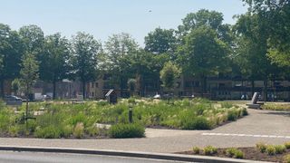 Mooi gelegen handelspand met een oppervlakte van 1116m², kan dienst doen voor verschillende doeleinden.Dit handelspand heeft een apart toilet en...