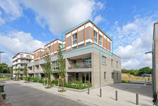 Fantastisch duplex-appartement (ca 110 m²) met 3 slaapkamers en ruim zonneterrasRecent, ruim en uitzonderlijk lichtrijk duplex-appartement met groot...