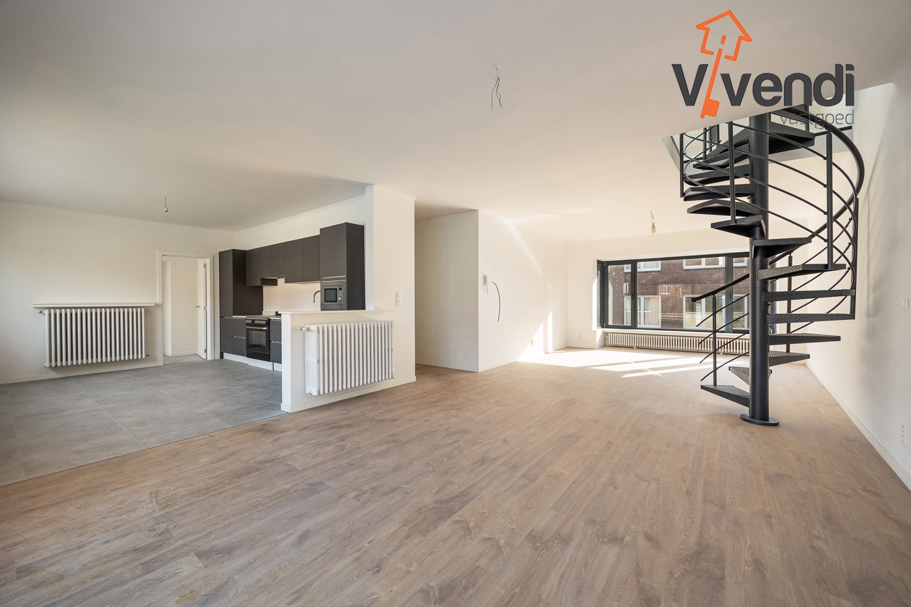 Volledig gerenoveerd opbrengsteigendom te koop. - foto 4