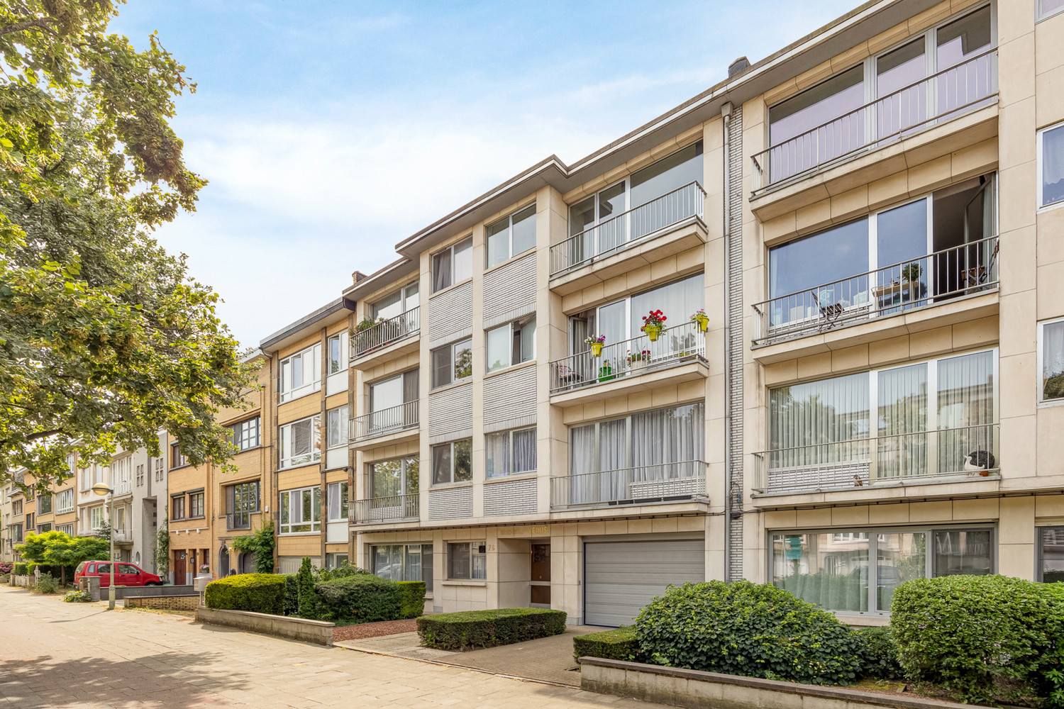Instapklaar en smaakvol gerenoveerd appartement met 2 slaapkamers op een uitstekende locatie op de grens Deurne/Borgerhout - foto 4