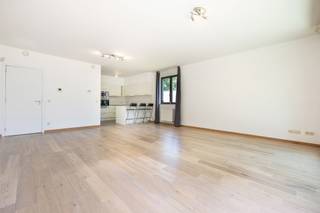 BERCHEM-SAINTE-AGATHE, Zavelberg, rustig gelegen in een luxe mede-eigendom, mooi appartement met 3 slaapkamers van ± 130m² met tuin van ±...
