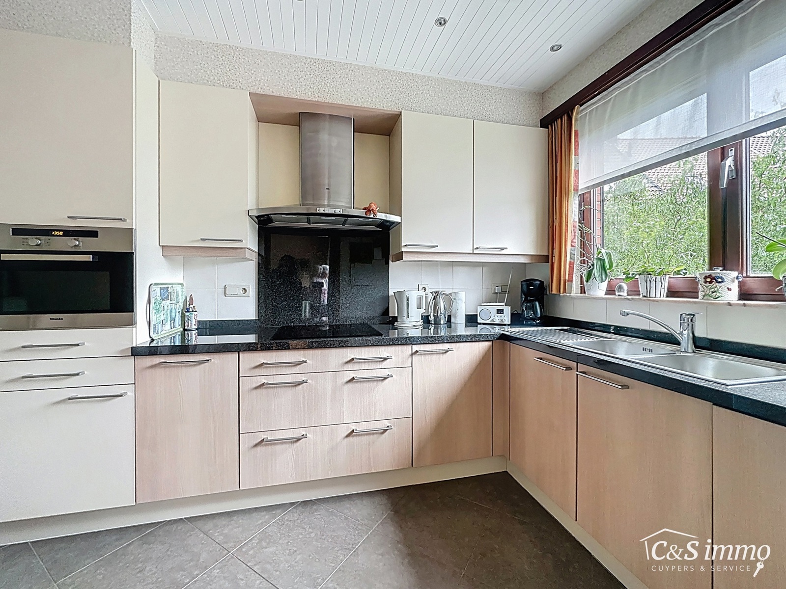 House for sale in Antwerp with 3 bedrooms - photo 2