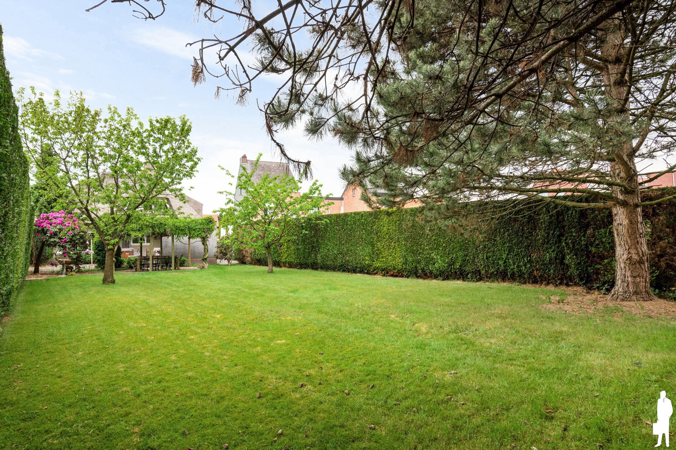 Charmante villa met 4 slpks, 2 badks en tuin met privacy - foto 4