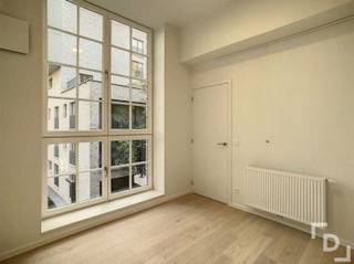 In het stadscentrum van Ieper bevindt zich Residentie Gloria, een kleinschalig reconversieproject bestaande uit twee appartementen. Dankzij...