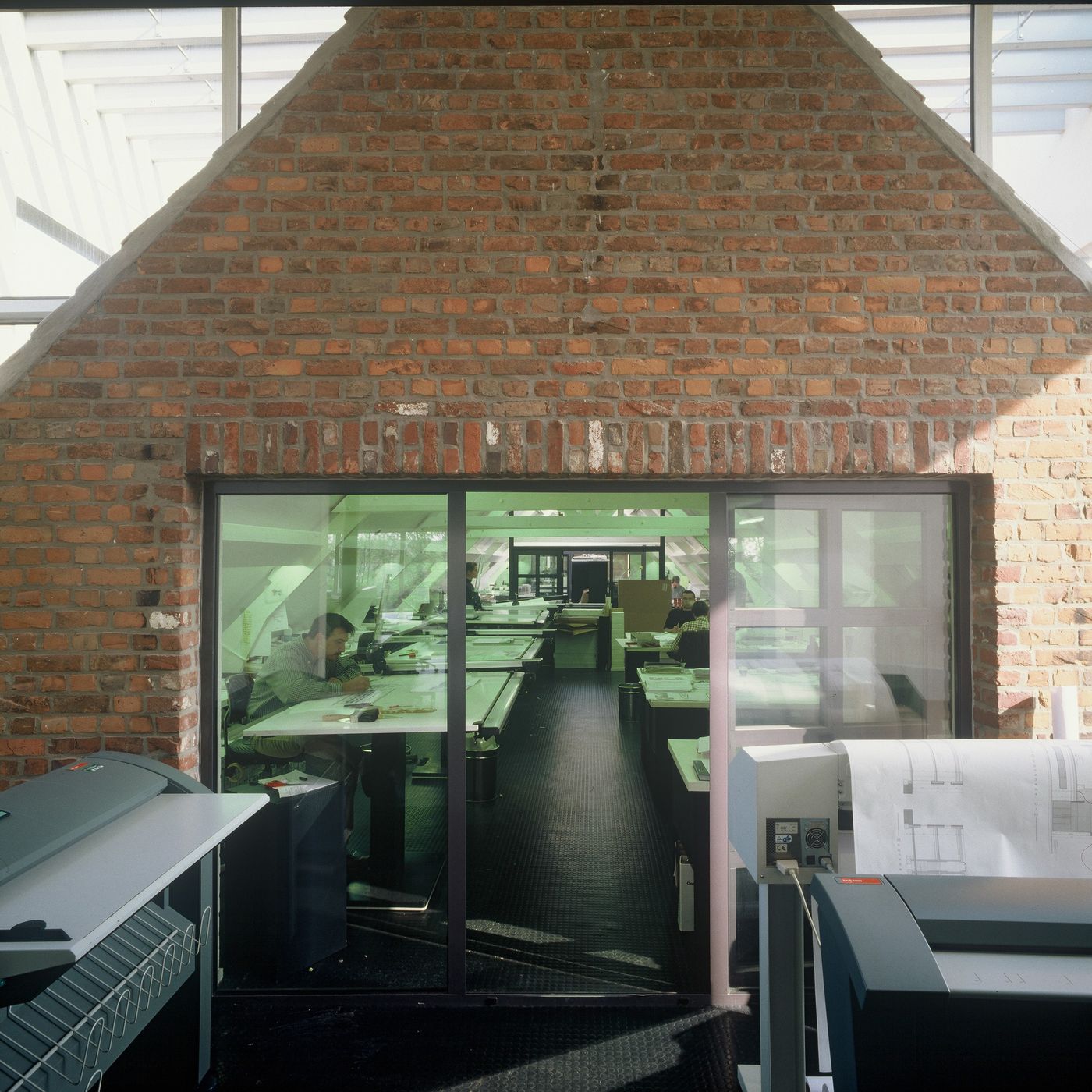 1.550 m² gebouw op 2.904 m² terrein aan de ring van Roeselare - photo 5