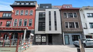 Welkom op de Demerstraat 97 in Hasselt. Ontdek deze unieke commerciële ruimte in het hart van Hasselt.Deze moderne nieuwbouw is gelegen op een TOP...