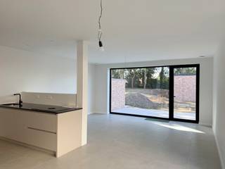 Op zoek naar een moderne, energiezuinige woning in een groene omgeving? Ontdek deze drie gloednieuwe woningen aan de Kalmthoutsesteenweg 157...