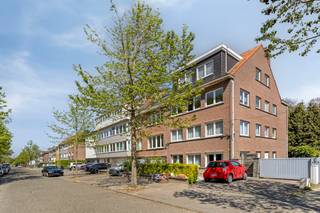 The building and the 4 apartments are in very good condition!Each apartment is spacious, well laid out and is in a very good and immediately...