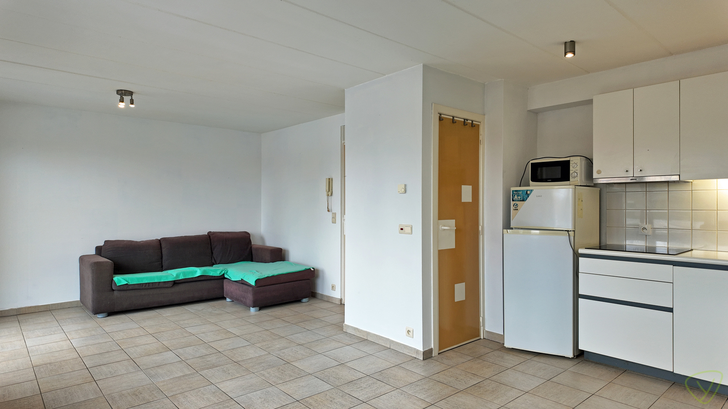 Instapklaar appartement te huur nabij centrum Eeklo! - foto 4