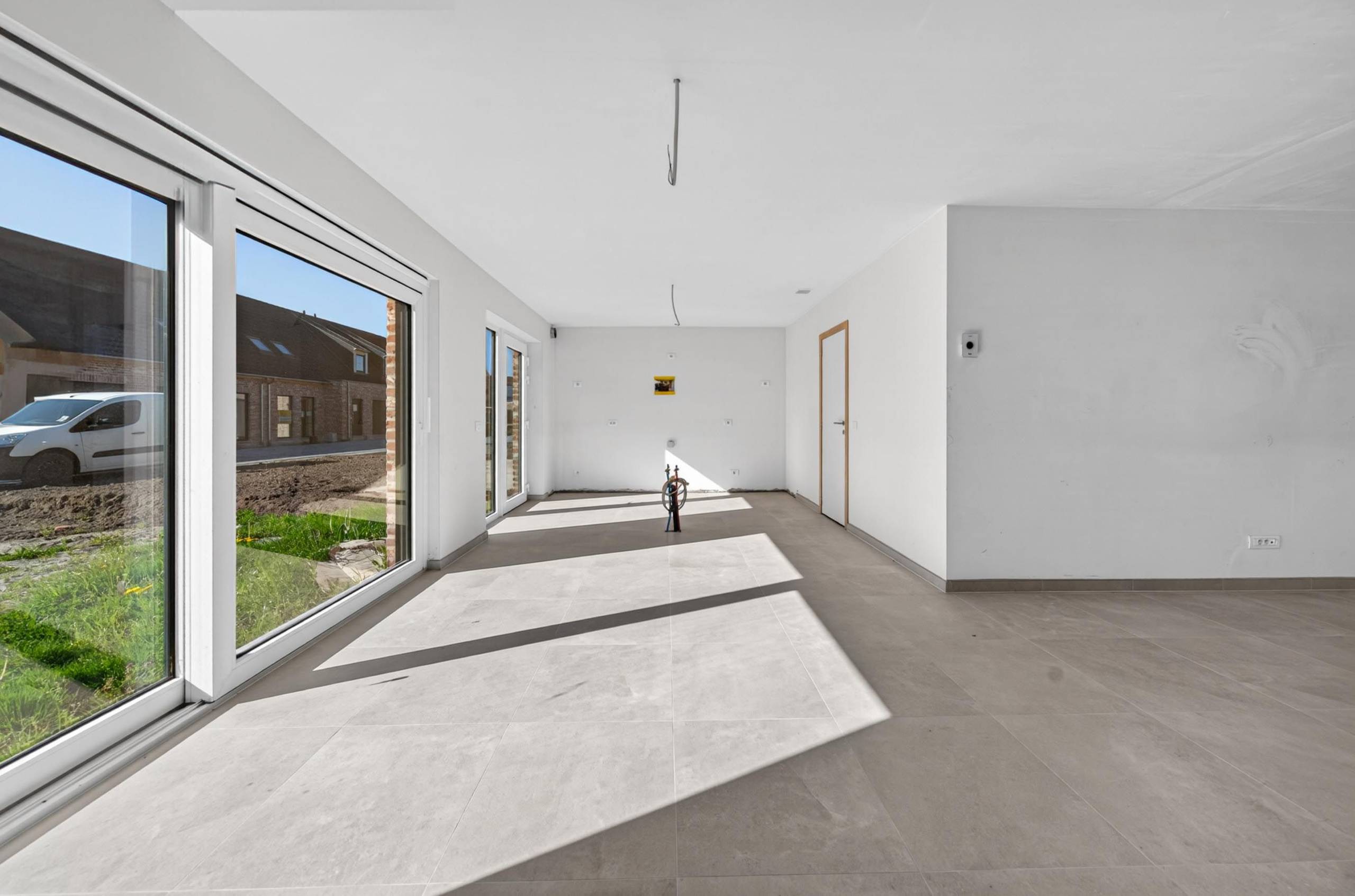 Moderne, instapklare gezinswoning met 4 slaapkamers en inpandige garage in Pervijze te koop! - foto 5