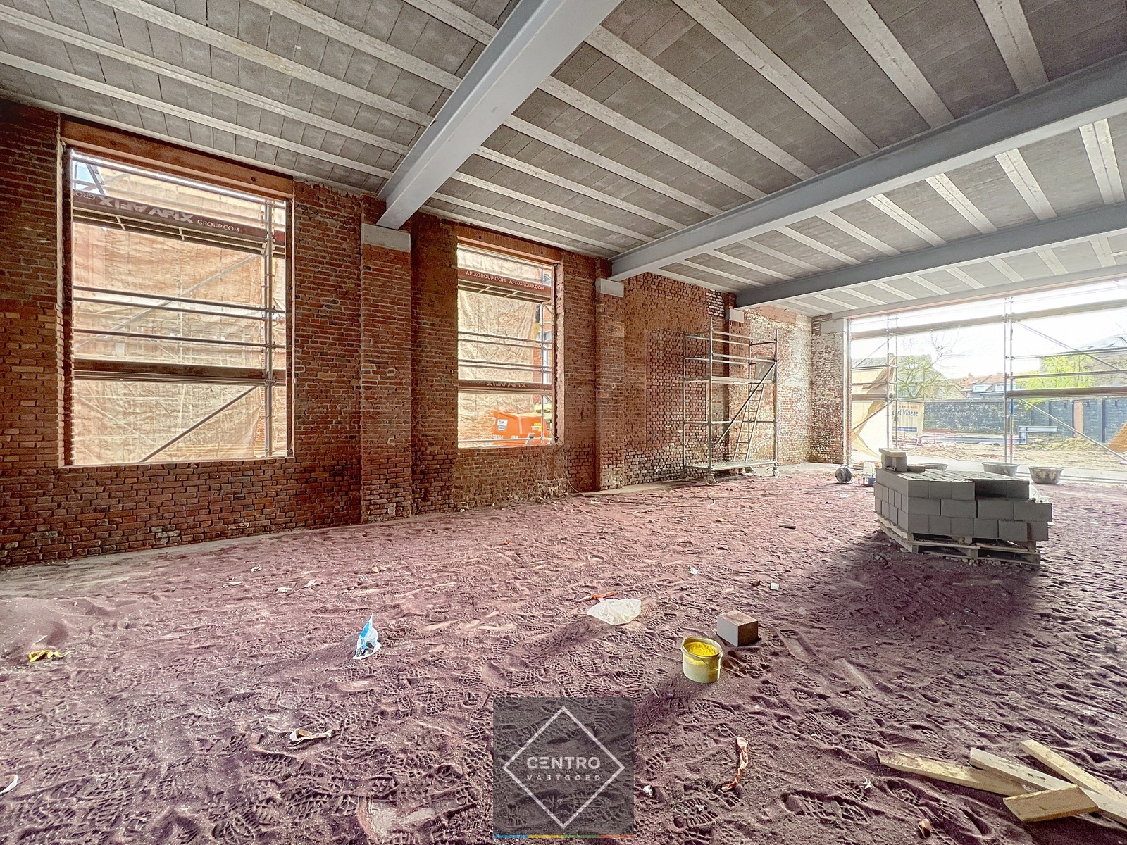 Kantoor en/of praktijkruimte  (340m²) met karakter op TOP-locatie "WALLE" te Kortrijk. - foto 5