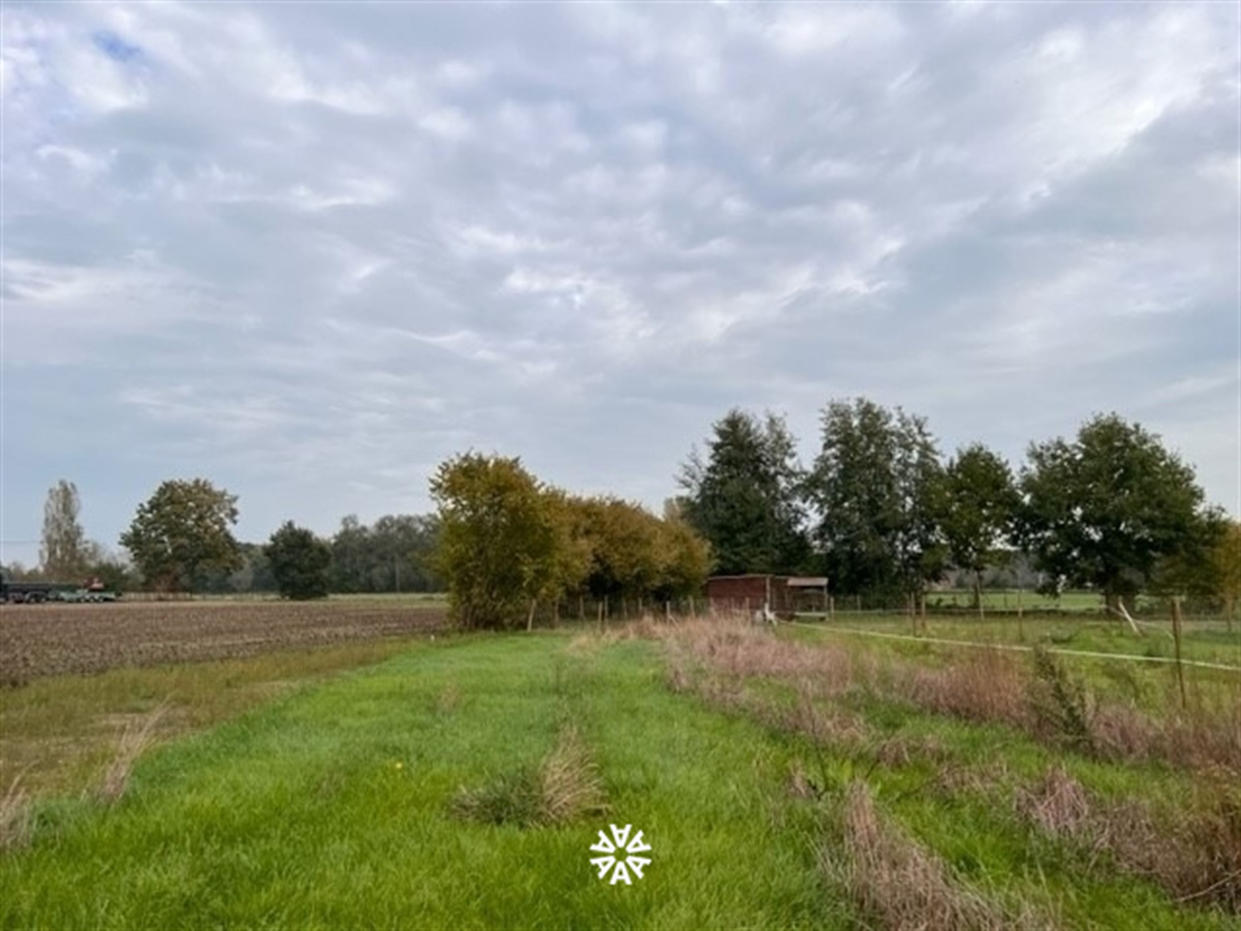 Uitstekend gelegen bouwgrond voor HOB in Waasmunster - foto 5