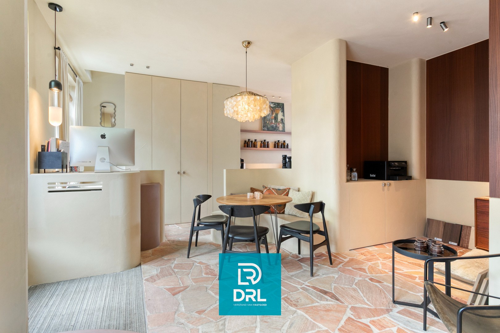 STIJLVOLLE WONING met MULTIFUNCTIONEEL GELIJKVLOERS te BRUGGE - foto 2