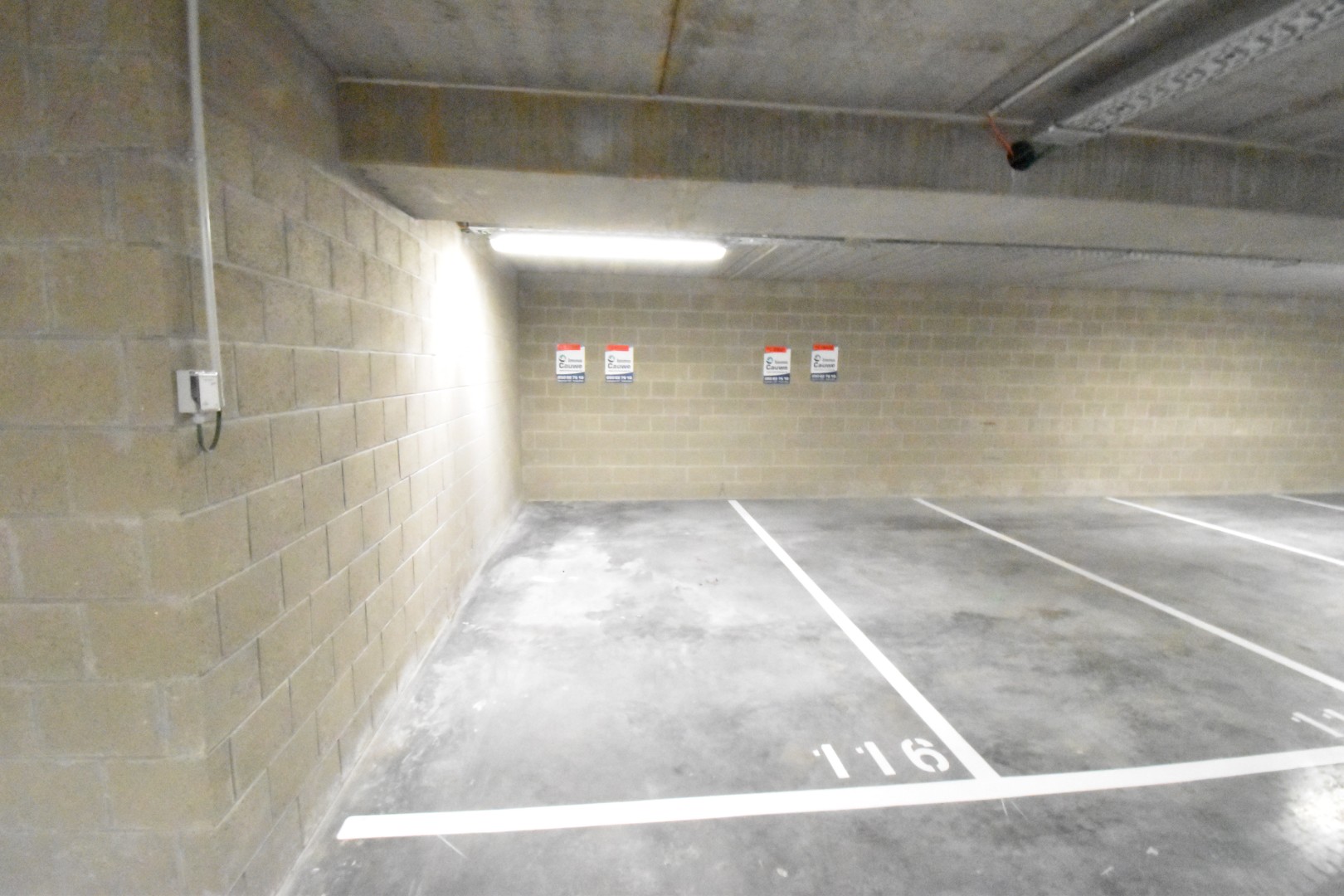 Makkelijk te bereiken staanplaats gelegen in nieuwbouwresidentie. - foto 5