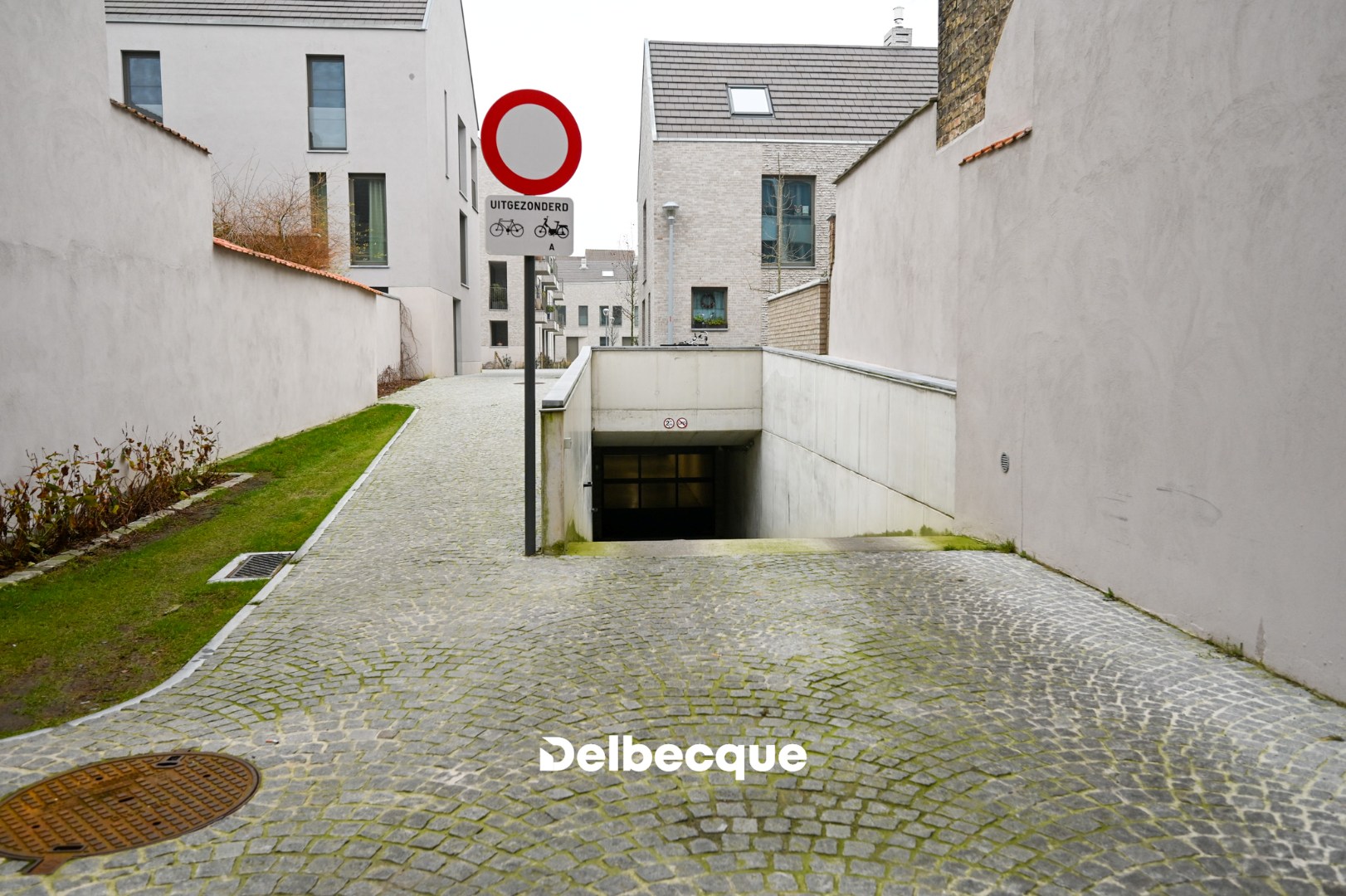 Garage for sale in Bruges