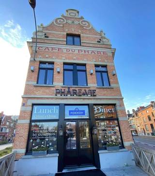 Instapklaar HORECAPAND met ruim TERRAS te huur op een commerciële topligging in Sint-Andries Brugge.Uitstekend gelegen aan de Canadasquare, waar de...