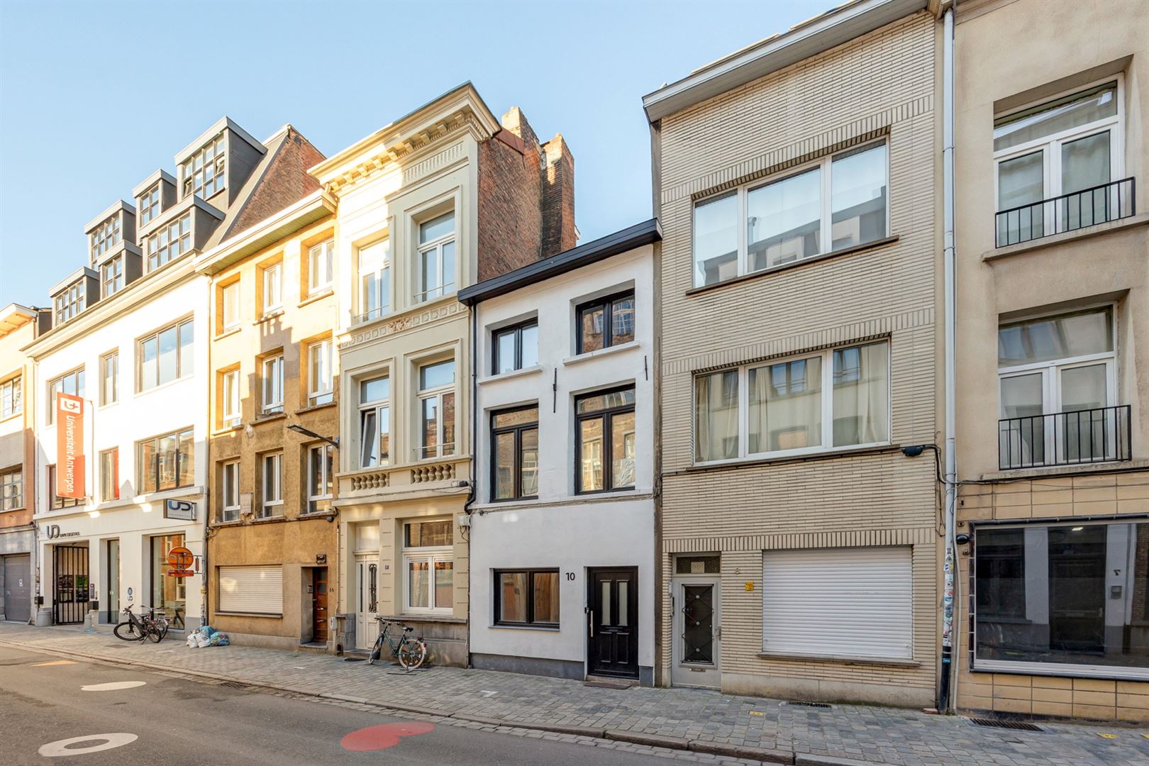 Gerenoveerde woning met 4 kamers aan UA - foto 2