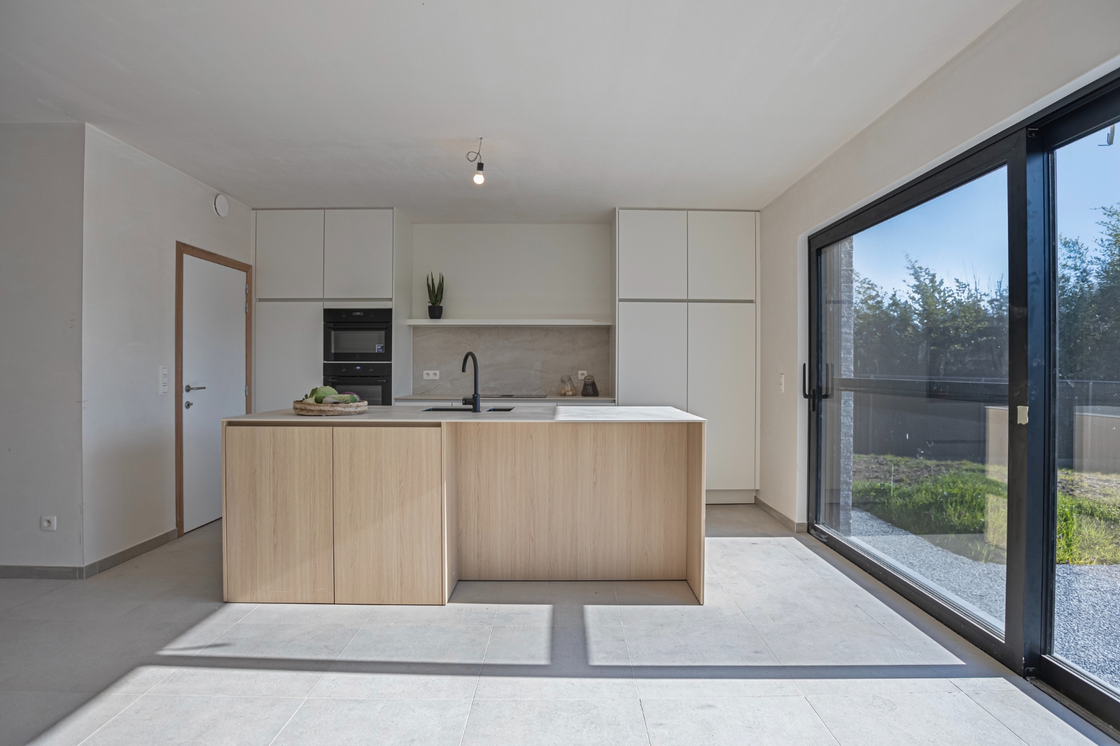 Kleinschalig nieuwbouwproject bestaande uit 2 tijdloze en kwalitatieve halfopen woningen - foto 5