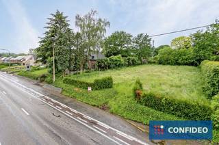 Perceel grond van 12a 40ca geschikt voor het realiseren van een open bebouwing met volgende eigenschappen:` bouwdiepte op het gelijkvloers maximaal...