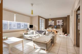 Dit appartement, gelegen aan de Kesseldallaan vlakbij de autostrade, biedt een uitstekende locatie voor wie waarde hecht aan een snelle...