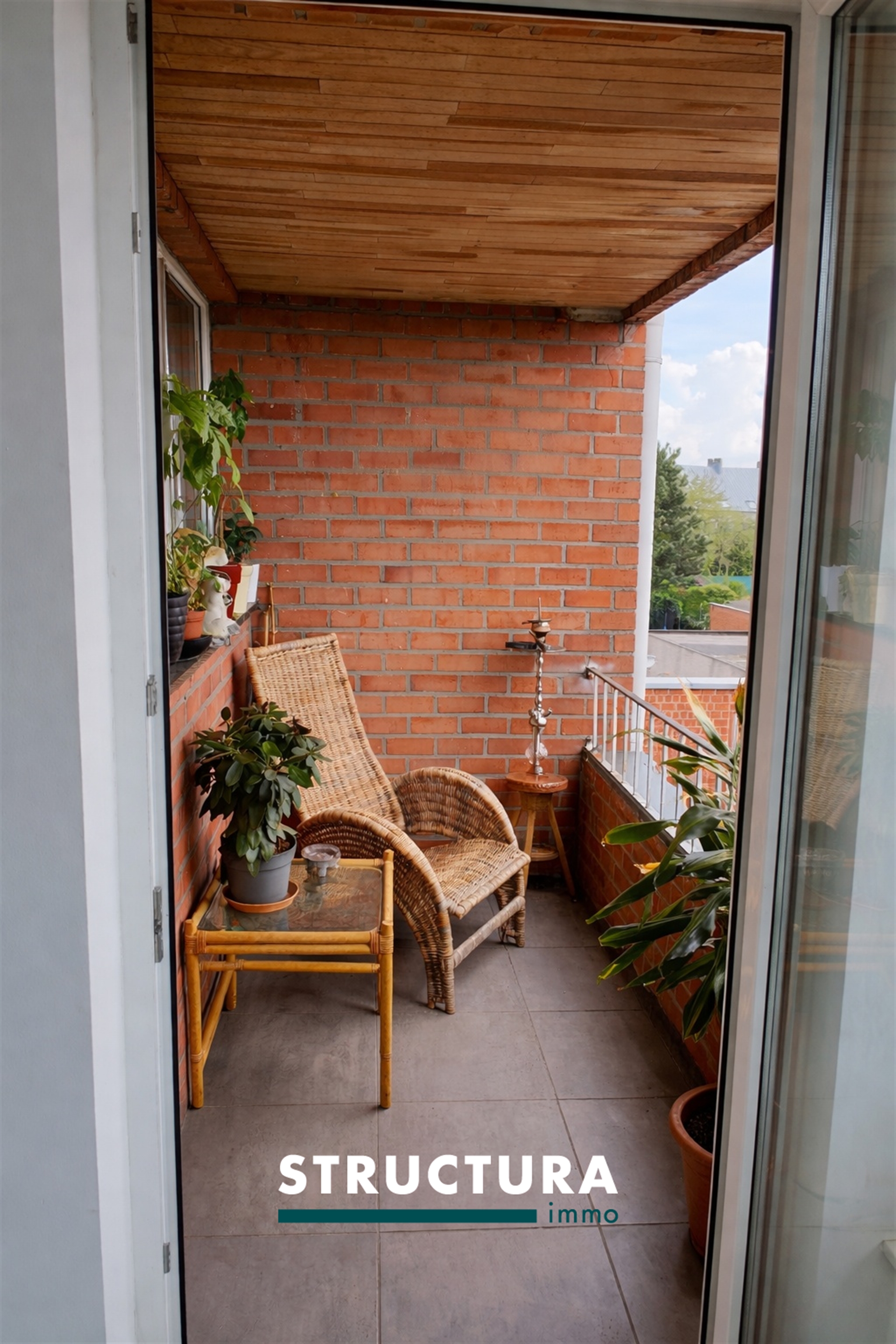 Gerenoveerd appartement op tweede verdiep - foto 5