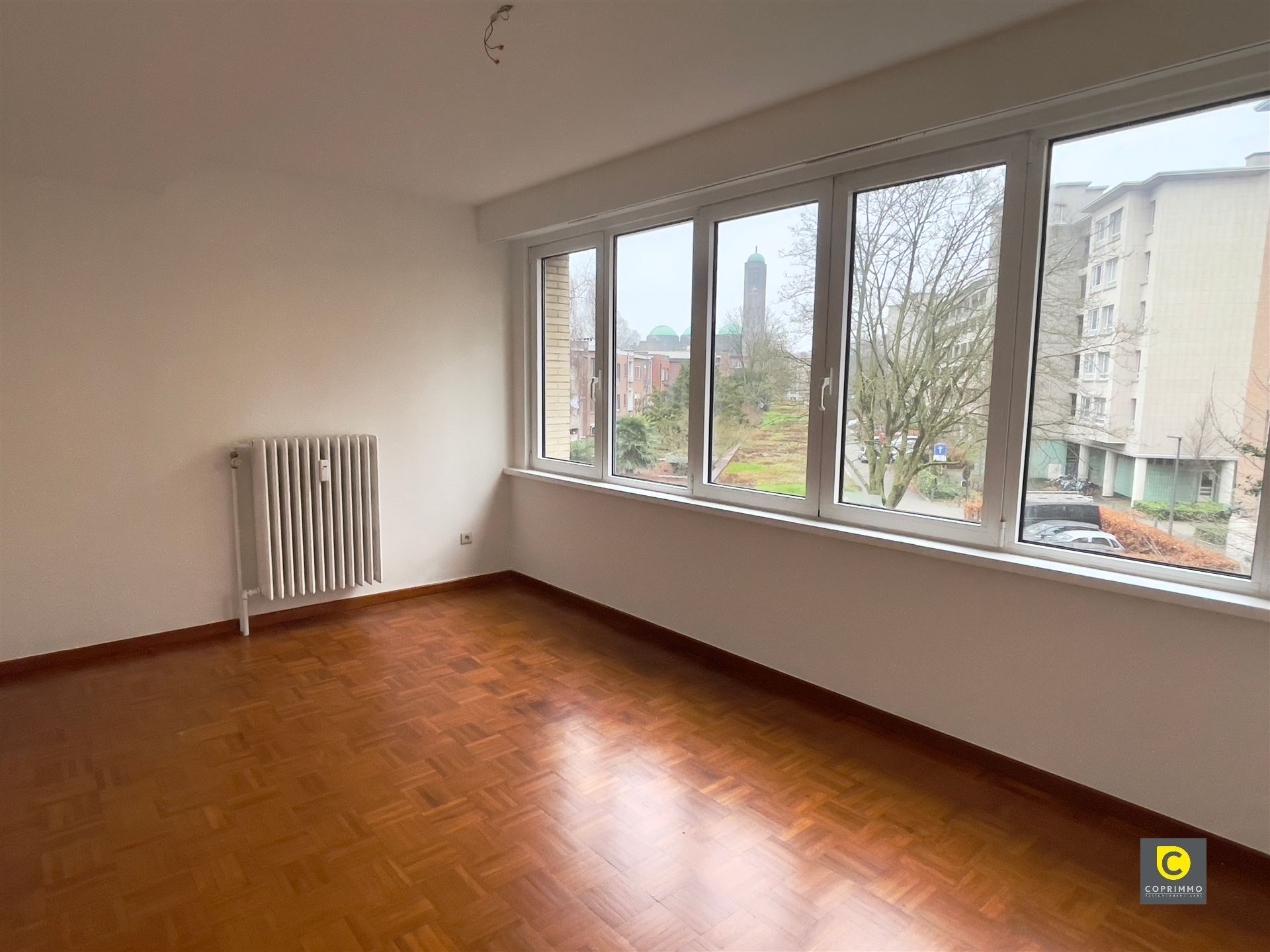 Central 2-bedroom apartment in Antwerp for rent - photo 5