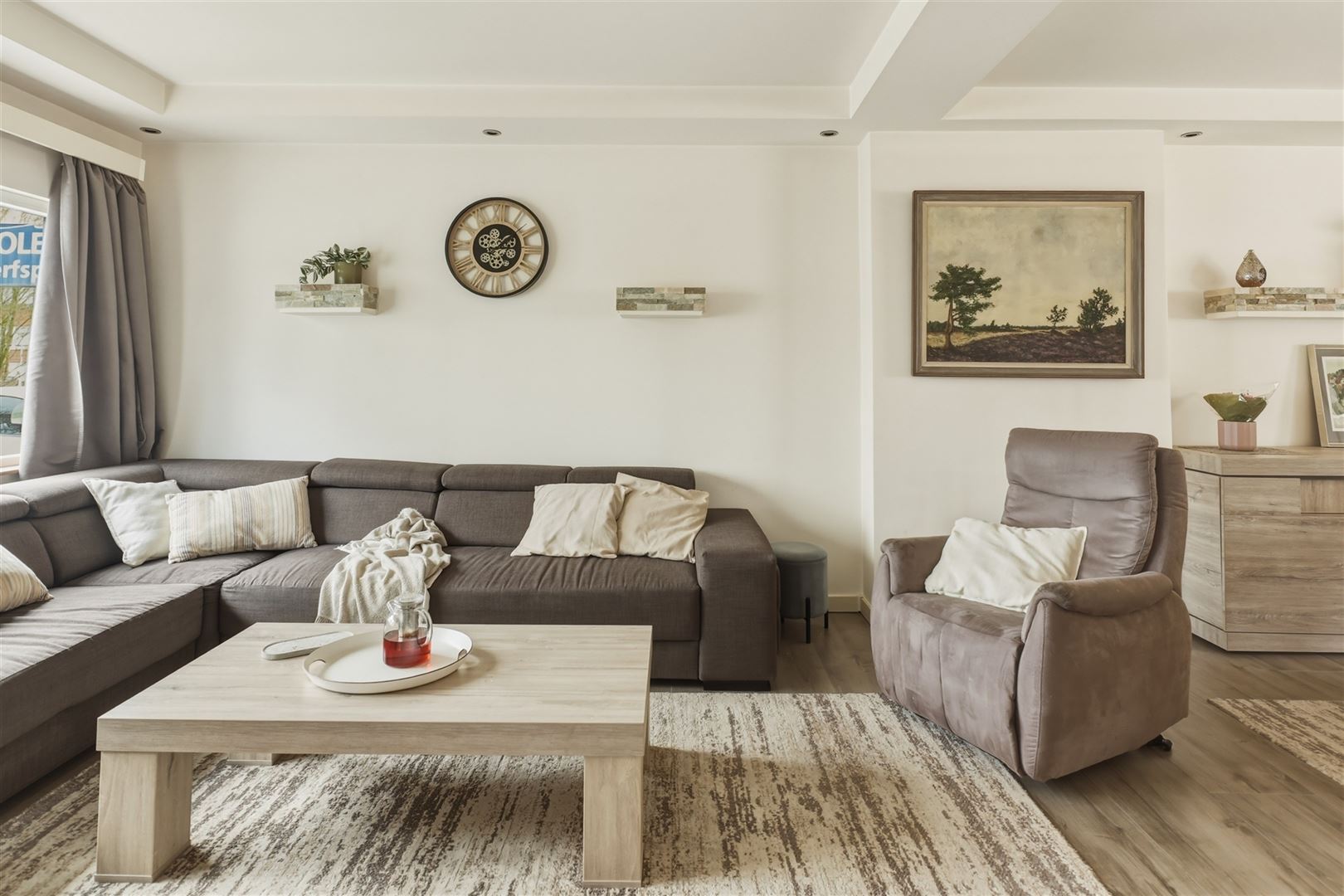 Volledig gerenoveerde gezinswoning met 5 slaapkamers - foto 3