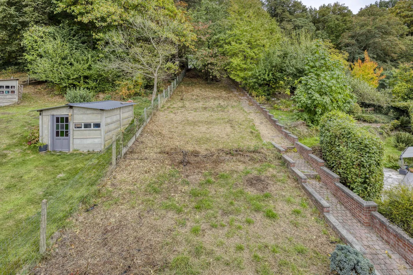 Karaktervolle gezinswoning met fijne tuin en bosje. - foto 5