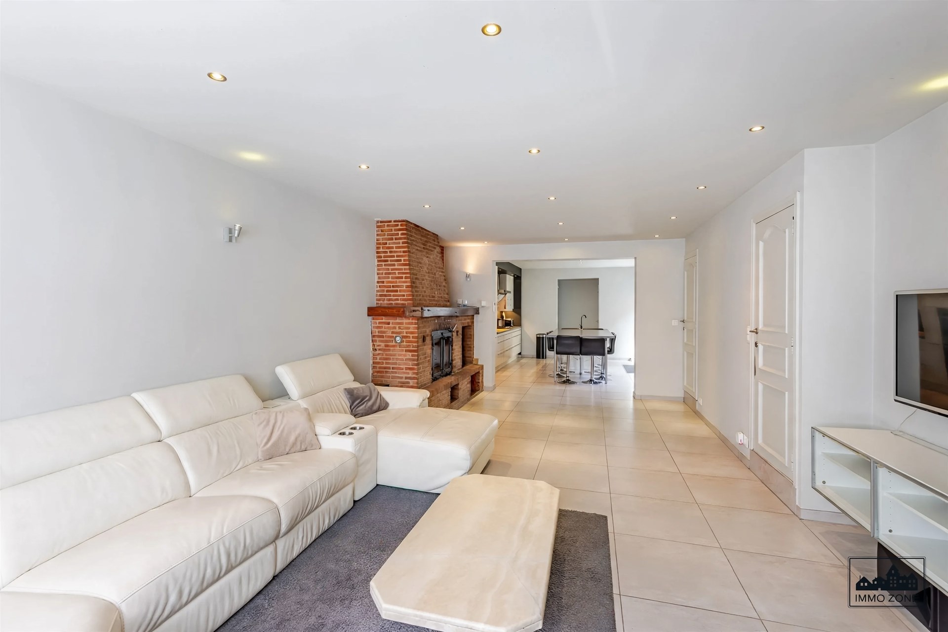 Woning met 4 slaapkamers én magazijn op toplocatie - foto 5