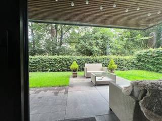 Ontdek dit schitterende appartement van 107 m², gelegen op wandelafstand van het levendige centrum van Hoogstraten. Dit goed onderhouden...