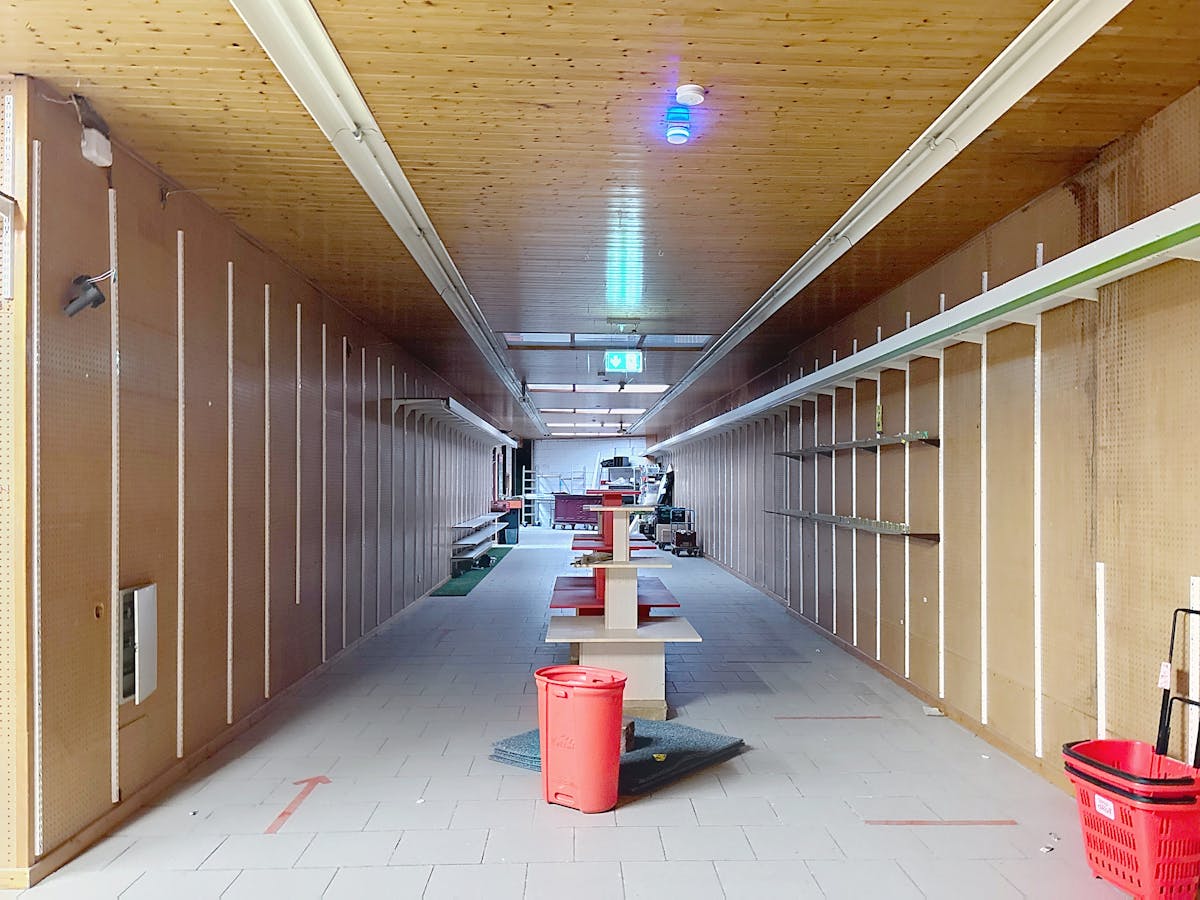 Development building with 300m² trading house in Deurne! - photo 5