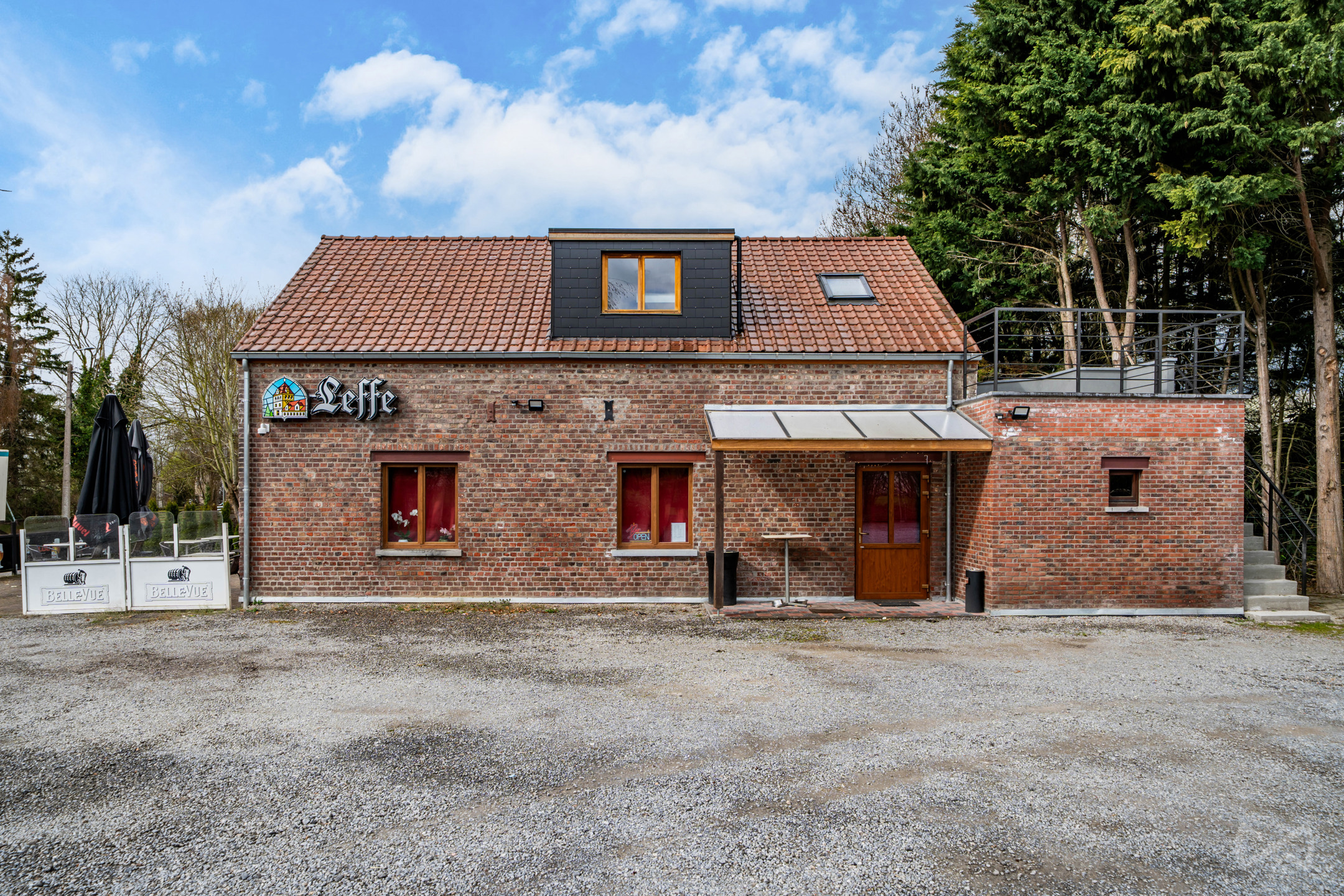 Commercieel te koop in Hannuit
