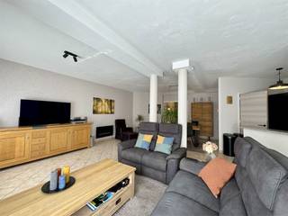 Bent u op zoek naar het gemak van een appartement, maar kunt u de rust van een eigen tuin niet missen? Dit uitstekend onderhouden en...