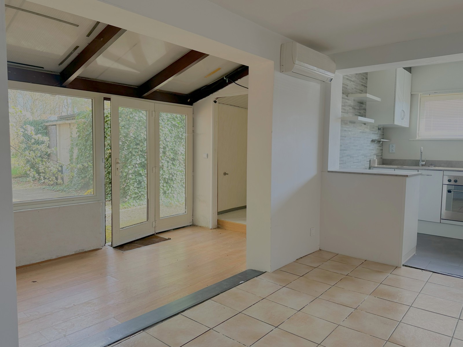 Te renoveren woning op een leuke locatie in Sint-Job - foto 2